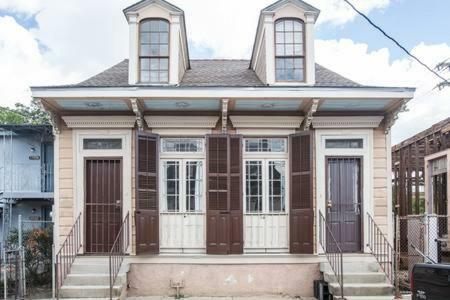New Orleans Hideaway Hotel Exterior photo